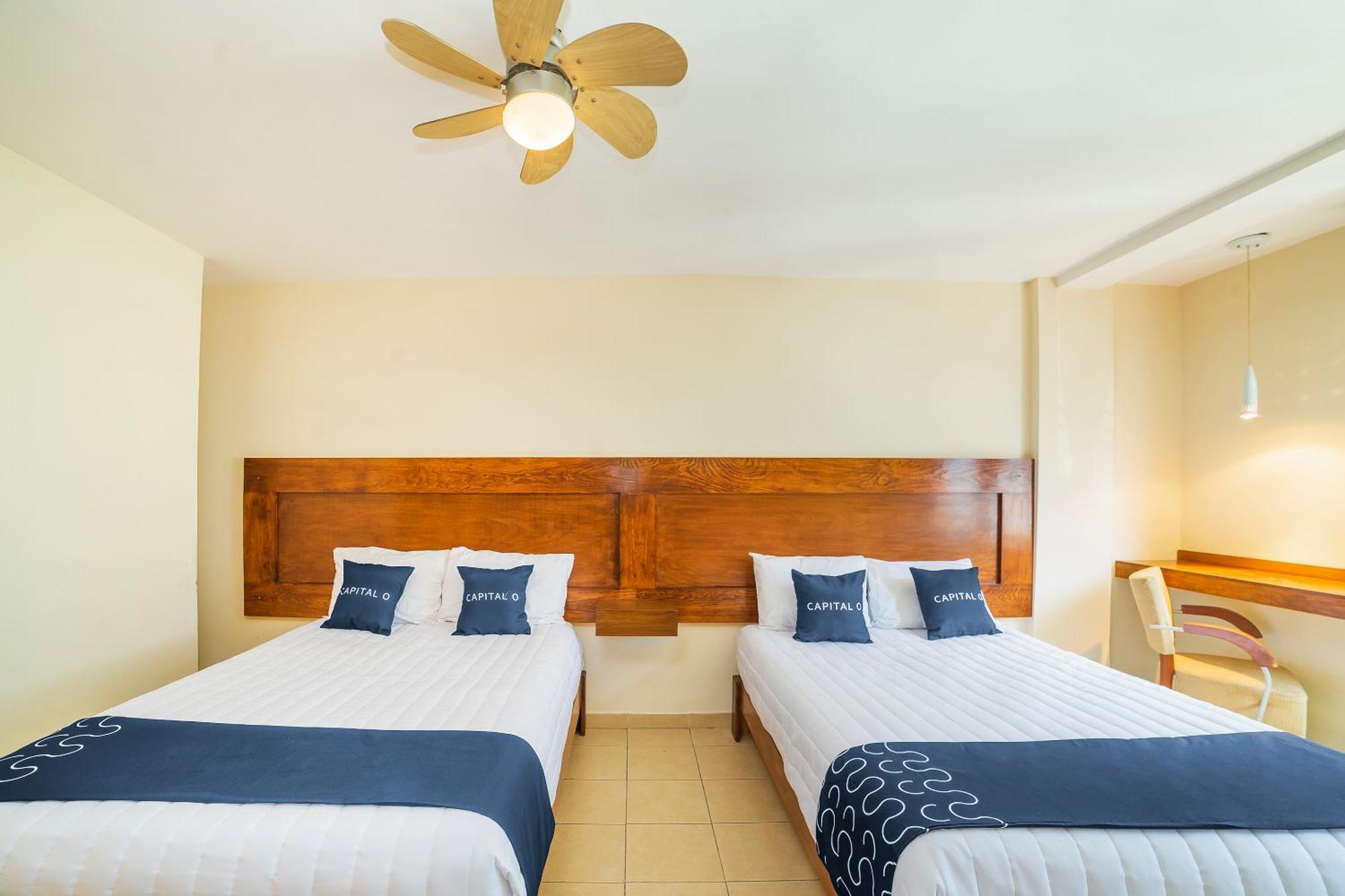 Capital O Hotel Casa Blanca Celaya  Dış mekan fotoğraf