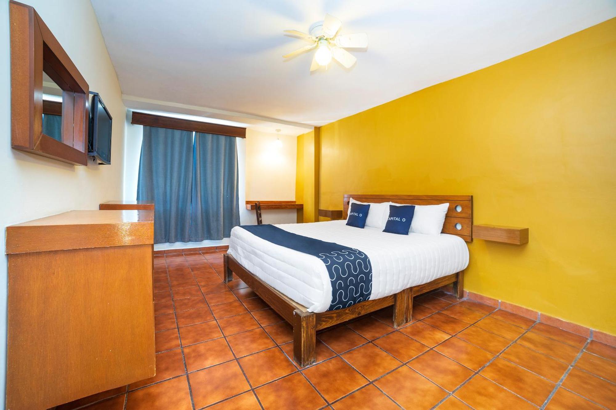 Capital O Hotel Casa Blanca Celaya  Dış mekan fotoğraf